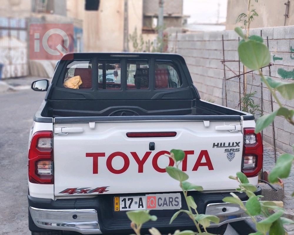 تويوتا هايلوكس